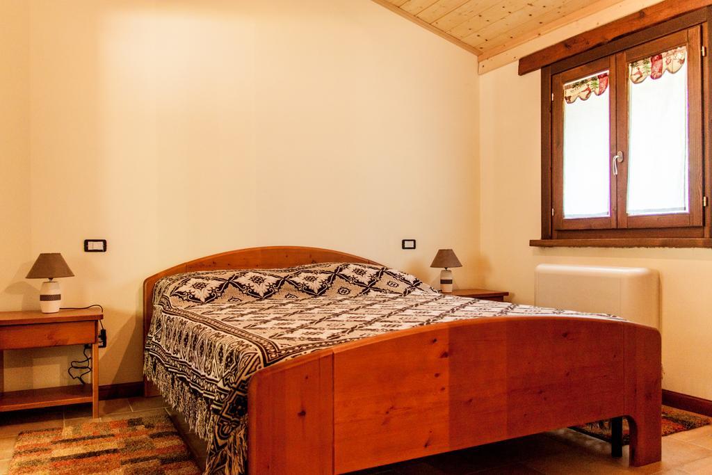 La Taverna Dei Briganti Hotel Cotronei Habitación foto